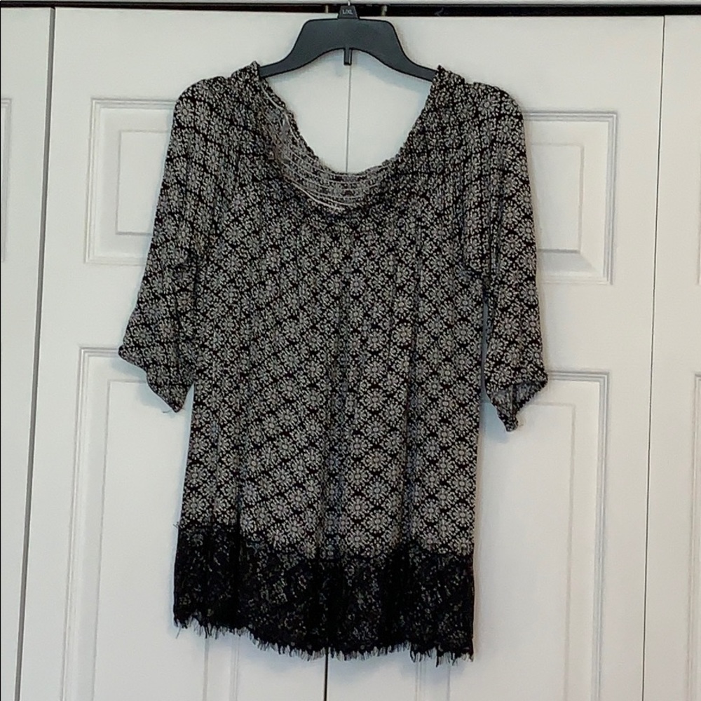 Maurices black/white off the shoulder top